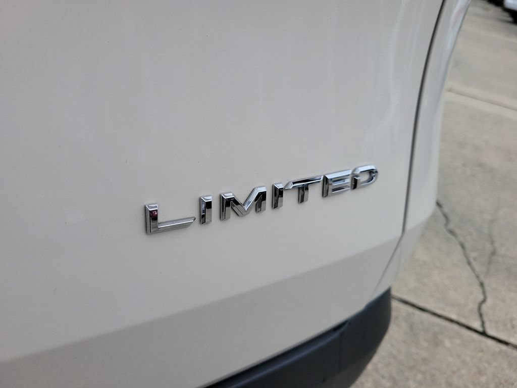 Certified 2024 Toyota Grand Highlander AWD image 10