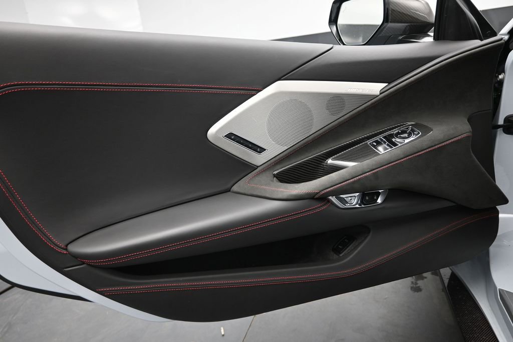 Used 2022 Chevrolet Corvette Stingray Premium Cpe w/ Z51 Performance Package RWD image 19