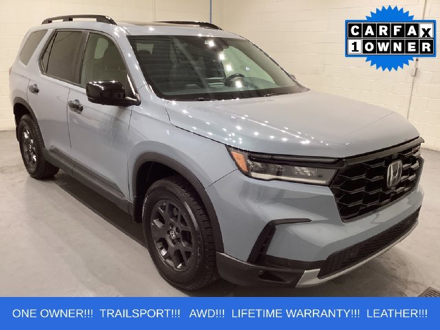 Used 2024 Honda Pilot TrailSport image 1