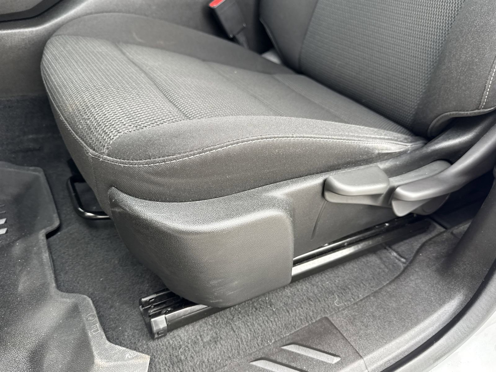 Used 2024 Chevrolet Colorado LT image 29