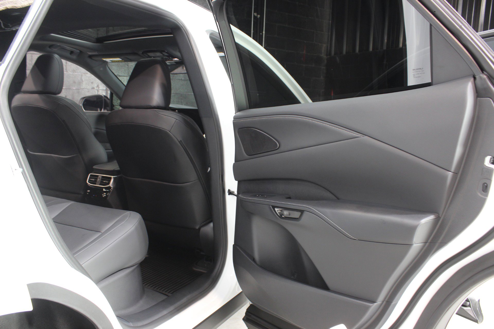 Used 2025 Lexus RX 350 F Sport w/ Convenience Package image 41