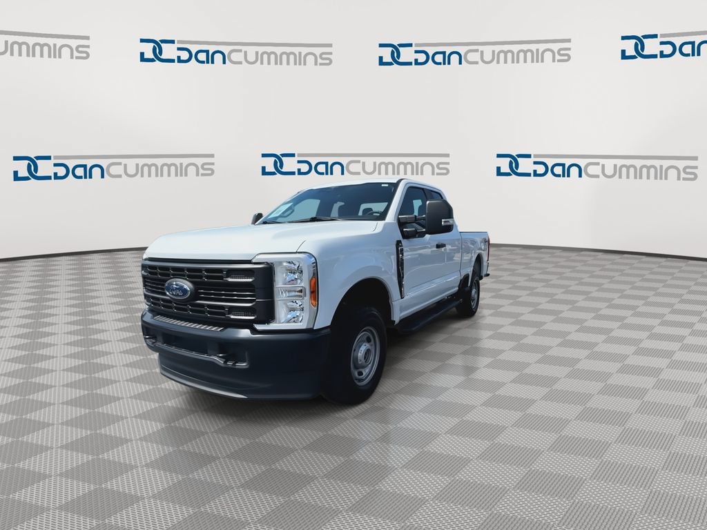 Used 2023 Ford F350 XL AWD/4WD image 4