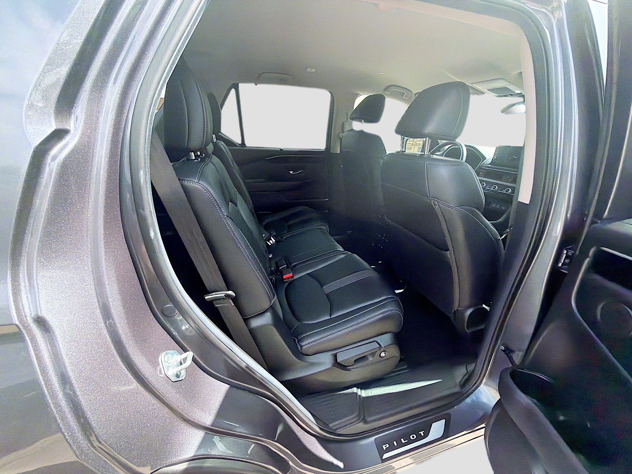 Certified 2025 Honda Pilot EX-L image 28