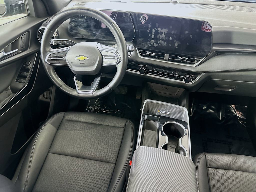 Used 2025 Chevrolet Equinox LT w/ Convenience Package II image 17