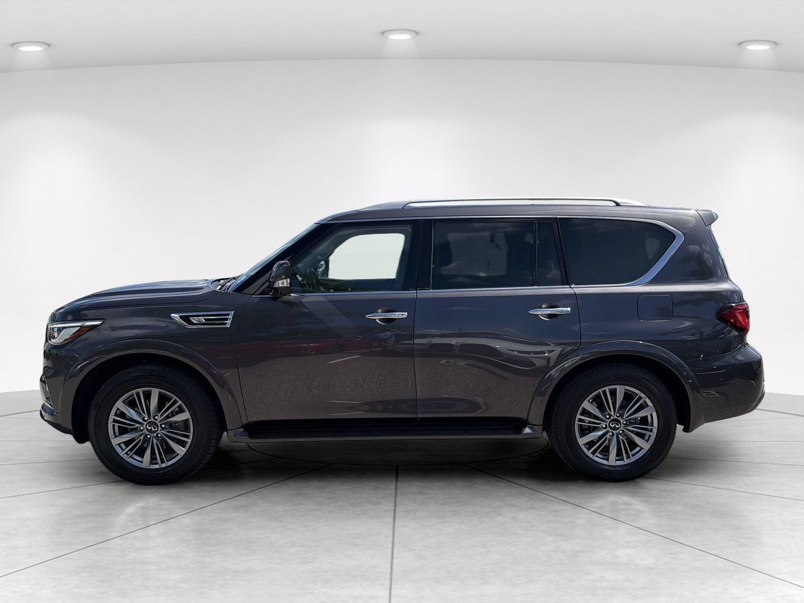 Used 2022 INFINITI QX80 Luxe w/ Cargo Package AWD/4WD image 7