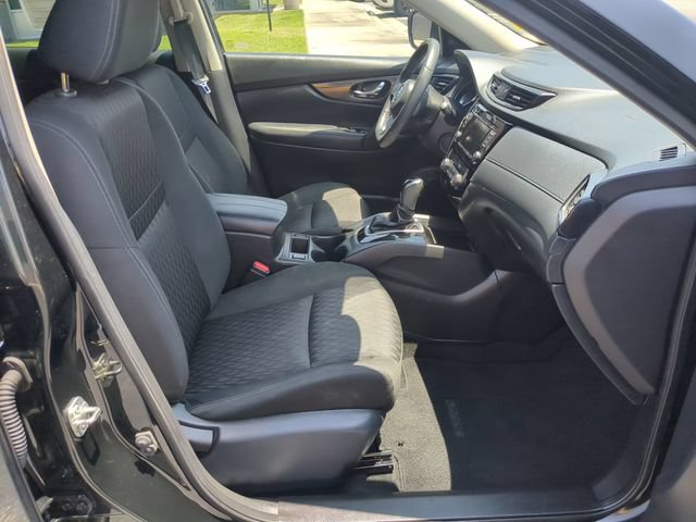 Used 2019 Nissan Rogue SV FWD image 35