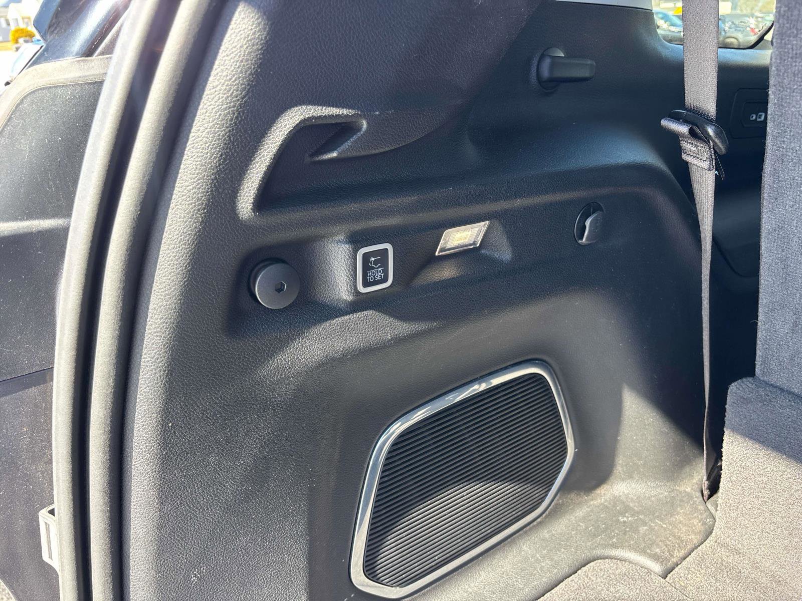 Certified 2022 Jeep Grand Cherokee L Limited AWD/4WD image 14