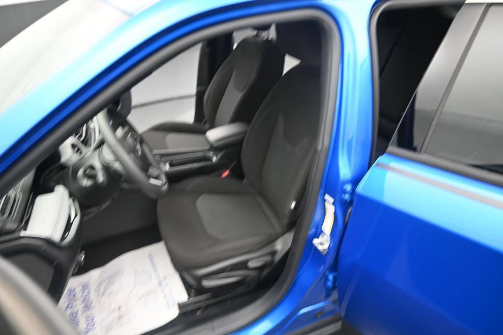 Used 2023 Jeep Compass Sport w/ Mopar Graphics Package AWD/4WD image 19