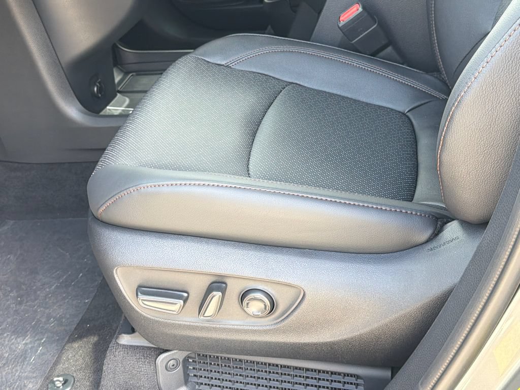 New 2026 Toyota Sienna Platinum AWD/4WD image 21