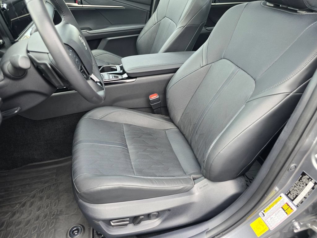 Used 2025 Toyota Camry XSE w/ Premium Package FWD image 17
