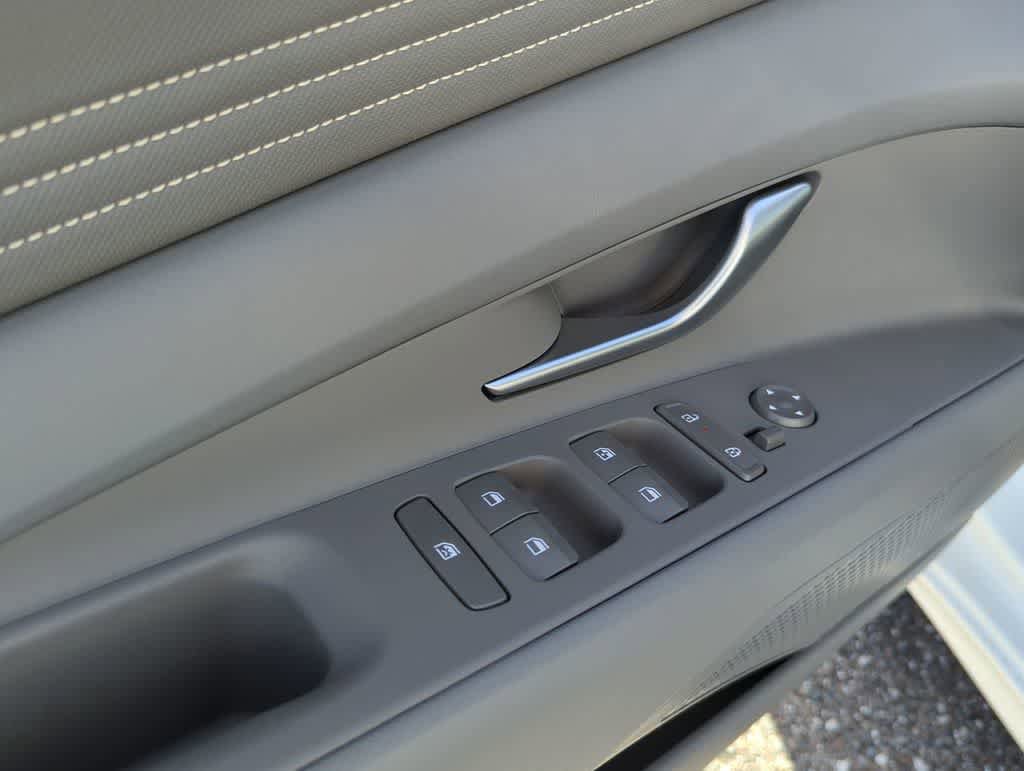New 2026 Hyundai Elantra SEL Sport Premium FWD image 17