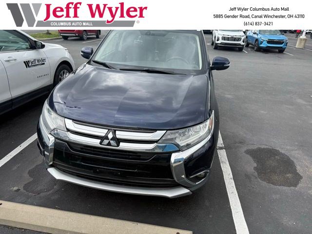 Used 2017 Mitsubishi Outlander SE