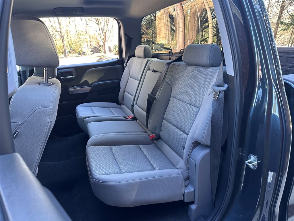 Used 2018 Chevrolet Silverado 1500 LT w/ All Star Edition image 49