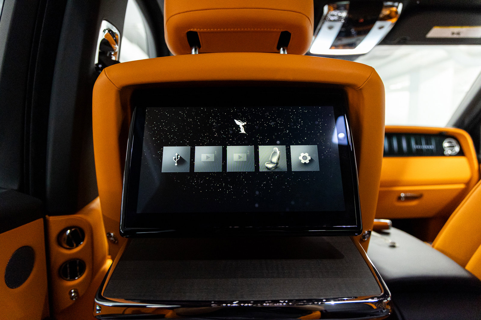 New 2026 Rolls-Royce Cullinan image 41