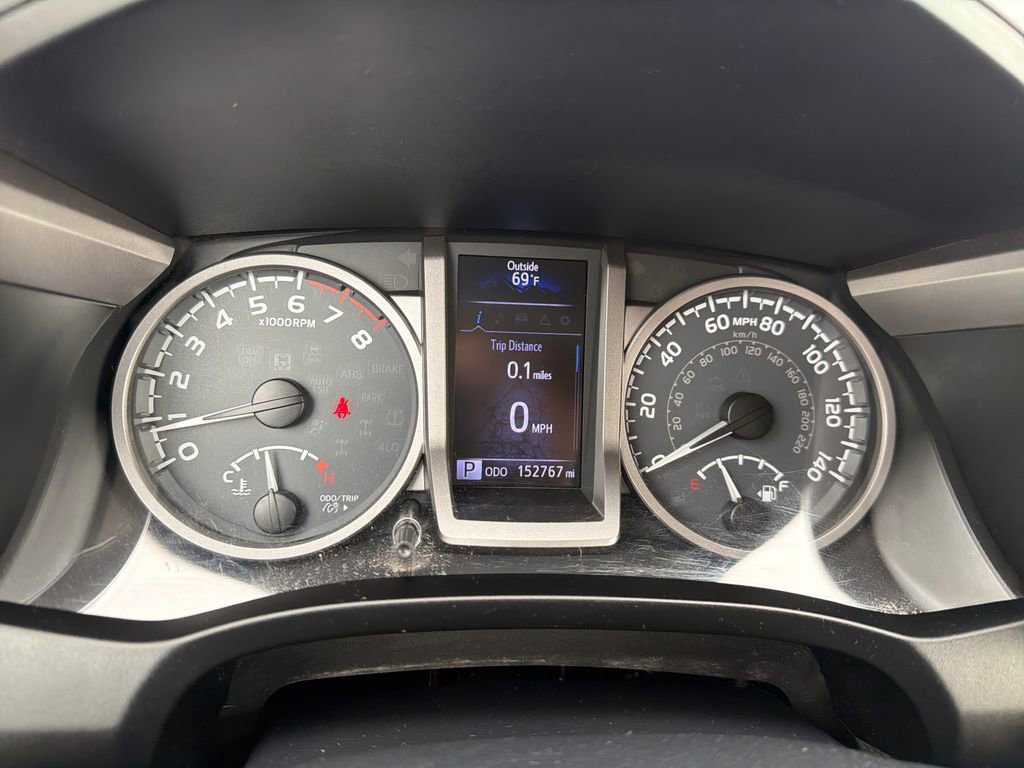 Used 2017 Toyota Tacoma SR5 w/ Tow Package AWD/4WD image 20
