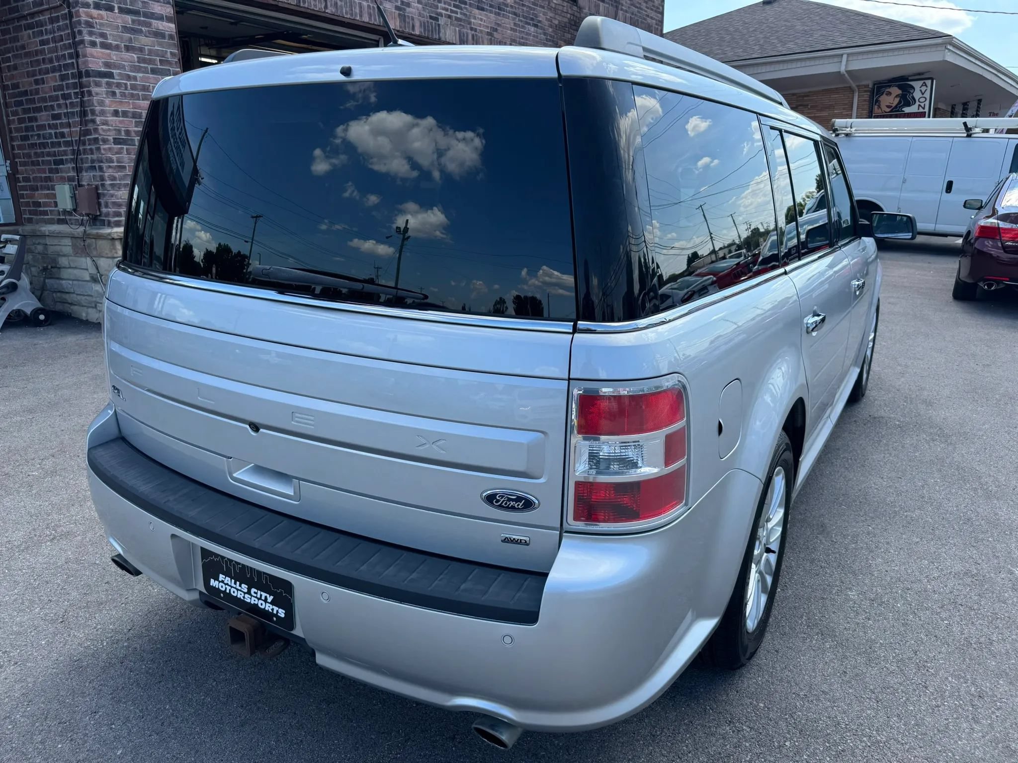 Used 2018 Ford Flex SEL w/ Equipment Group 202A AWD/4WD image 12