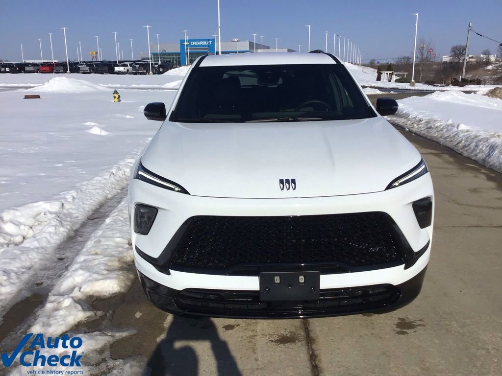 Used 2025 Buick Enclave Sport Touring image 2