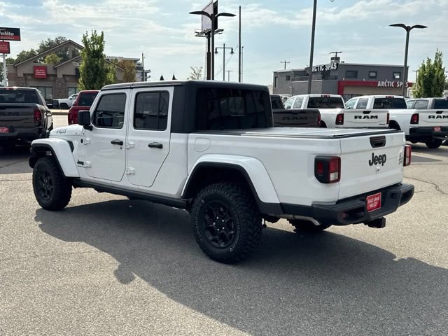 Used 2023 Jeep Gladiator Sport AWD/4WD image 4