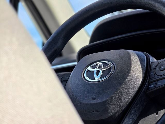 Used 2023 Toyota Corolla Cross L AWD/4WD image 13