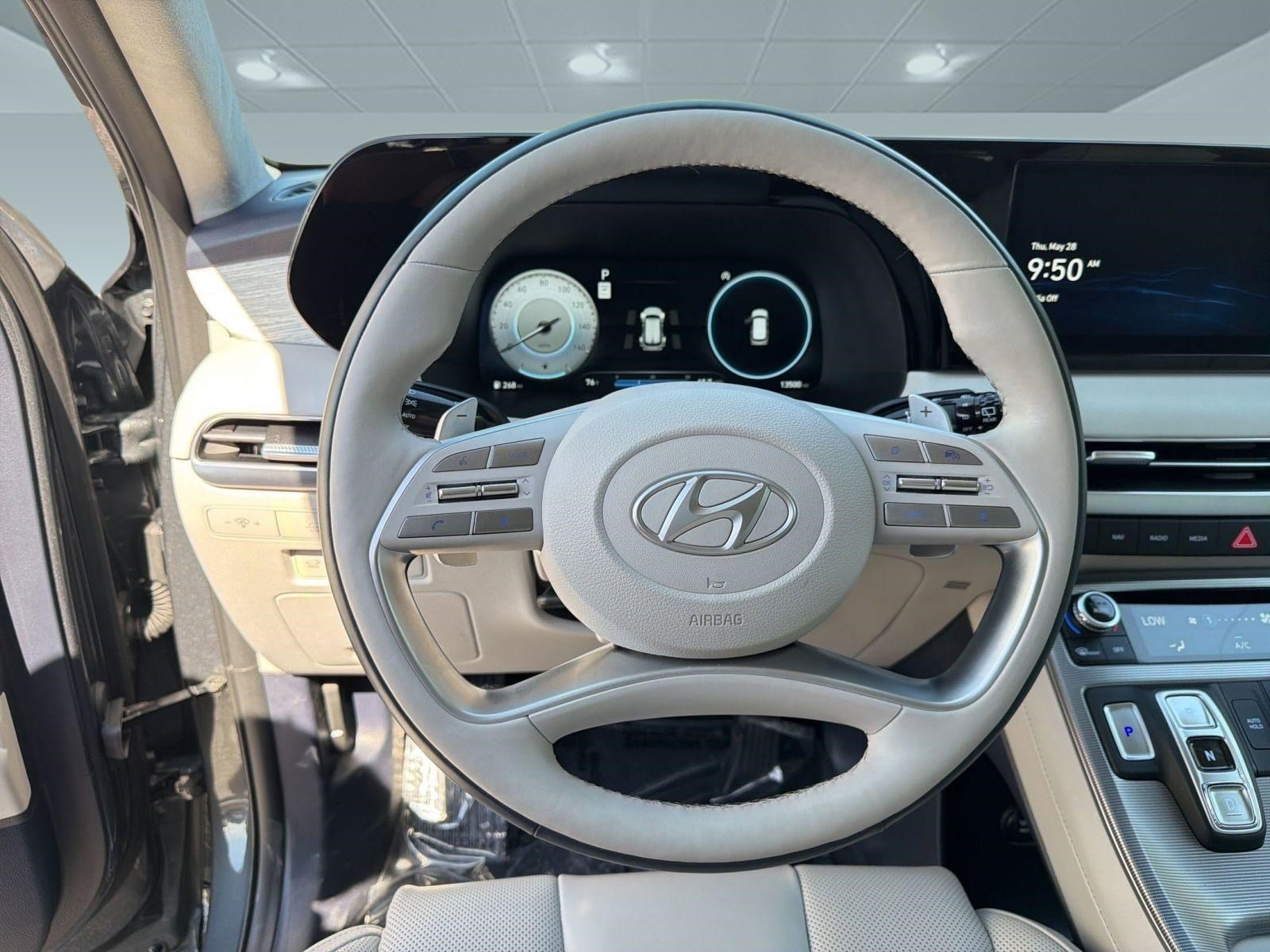 Used 2025 Hyundai Palisade Calligraphy AWD/4WD image 14