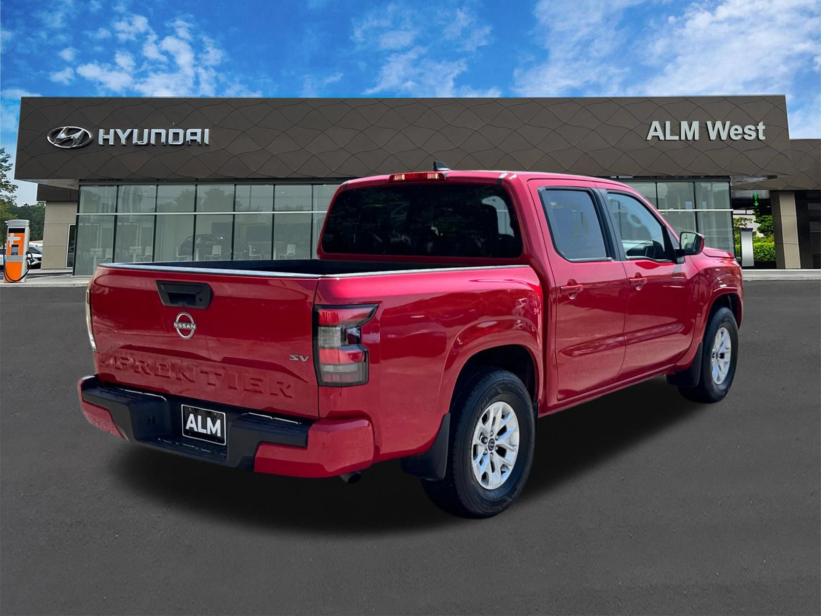 Used 2024 Nissan Frontier SV RWD image 5