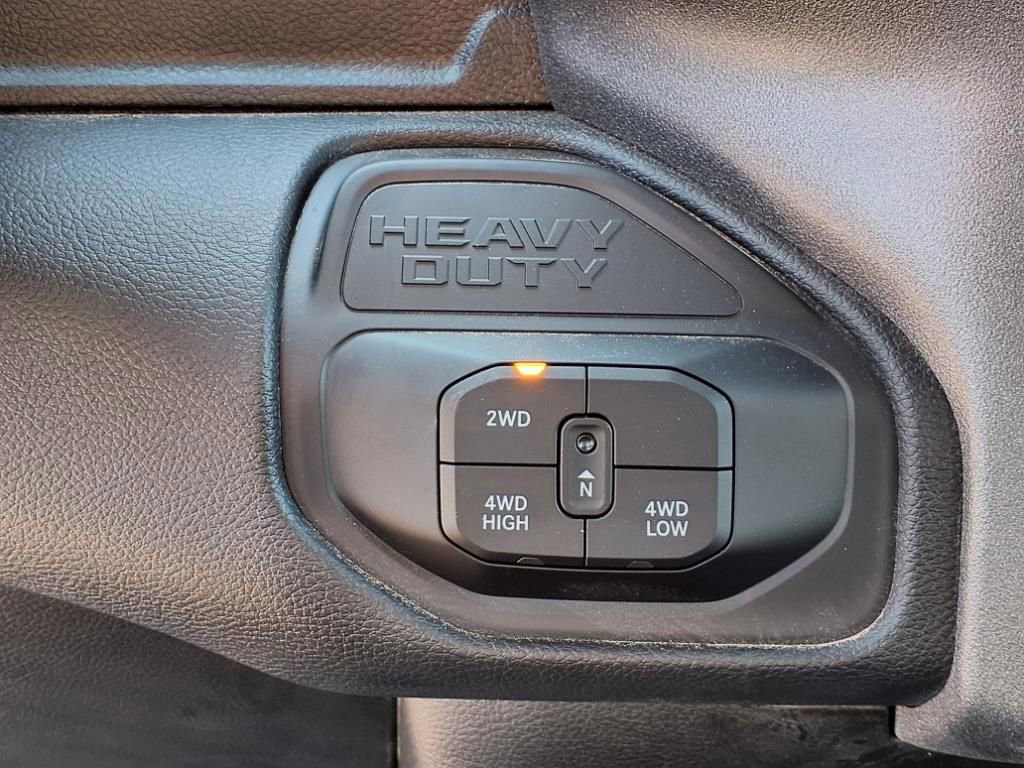 New 2025 RAM 2500 Tradesman w/ Chrome Appearance Group image 17