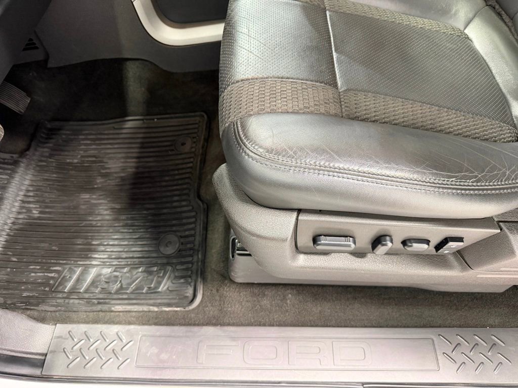 Used 2014 Ford F150 Raptor w/ Equipment Group 801A Luxury image 19