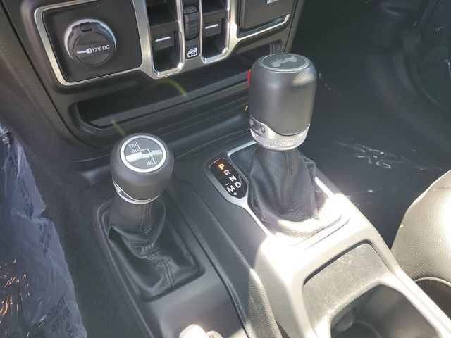 Used 2020 Jeep Wrangler Unlimited Sahara AWD/4WD image 25