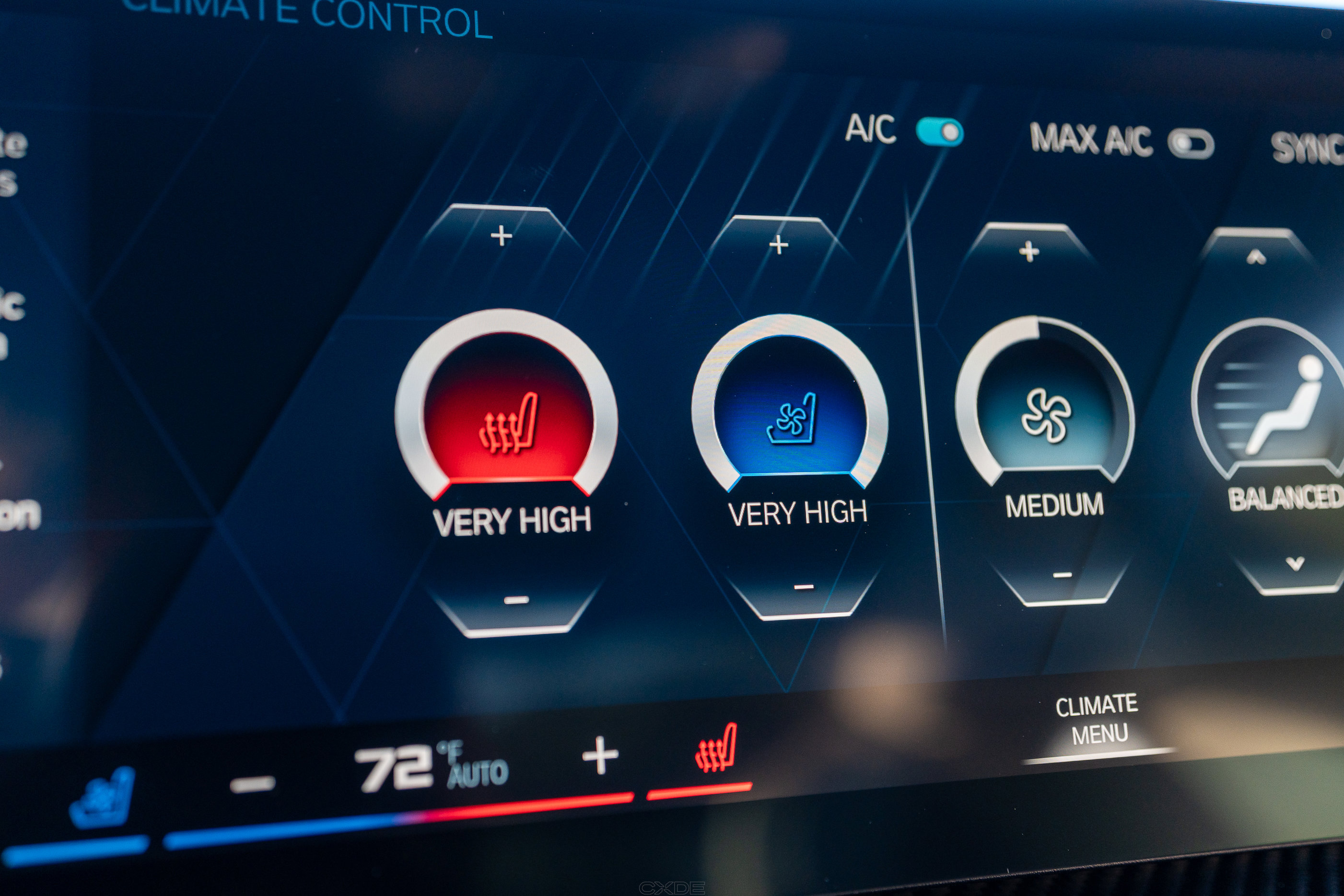 Used 2024 BMW M4 Coupe image 42