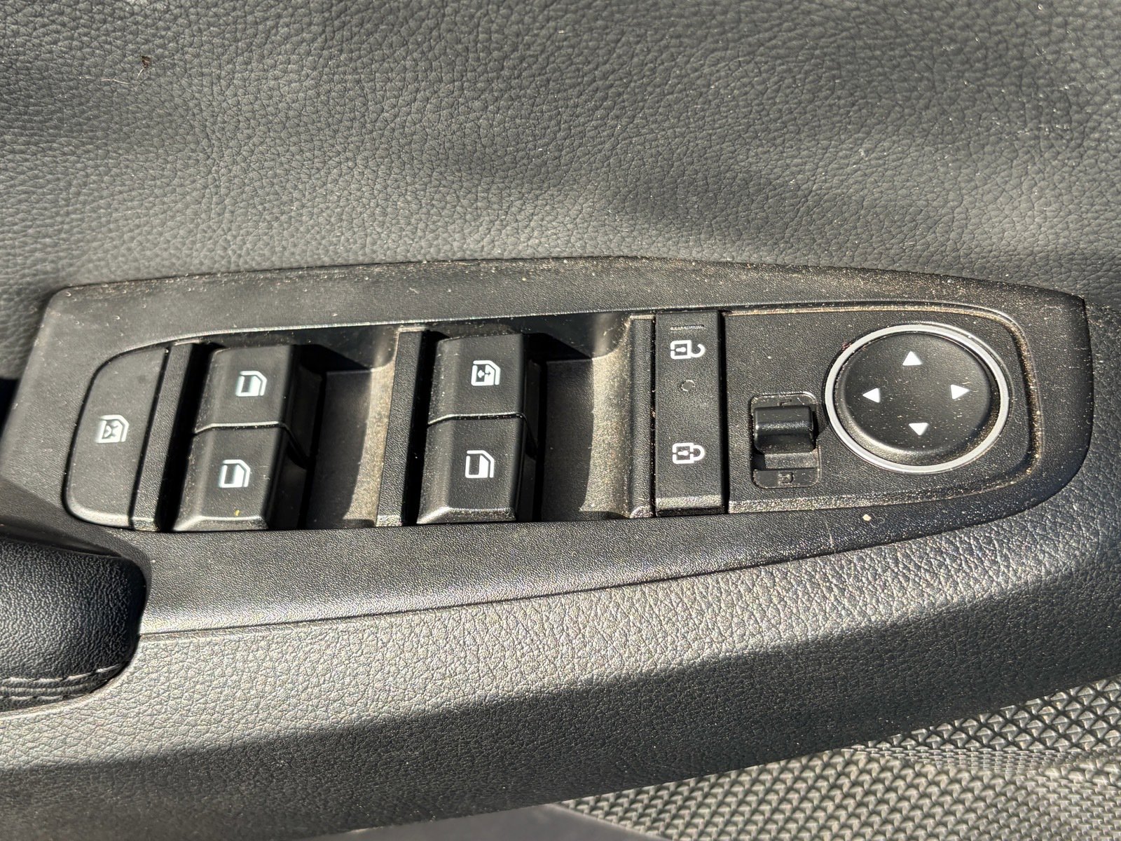 Certified 2024 Kia Seltos SX image 8