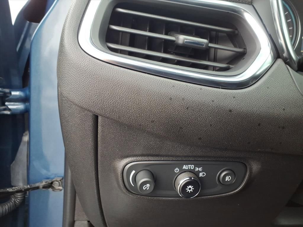 Used 2024 Chevrolet Equinox Premier image 30