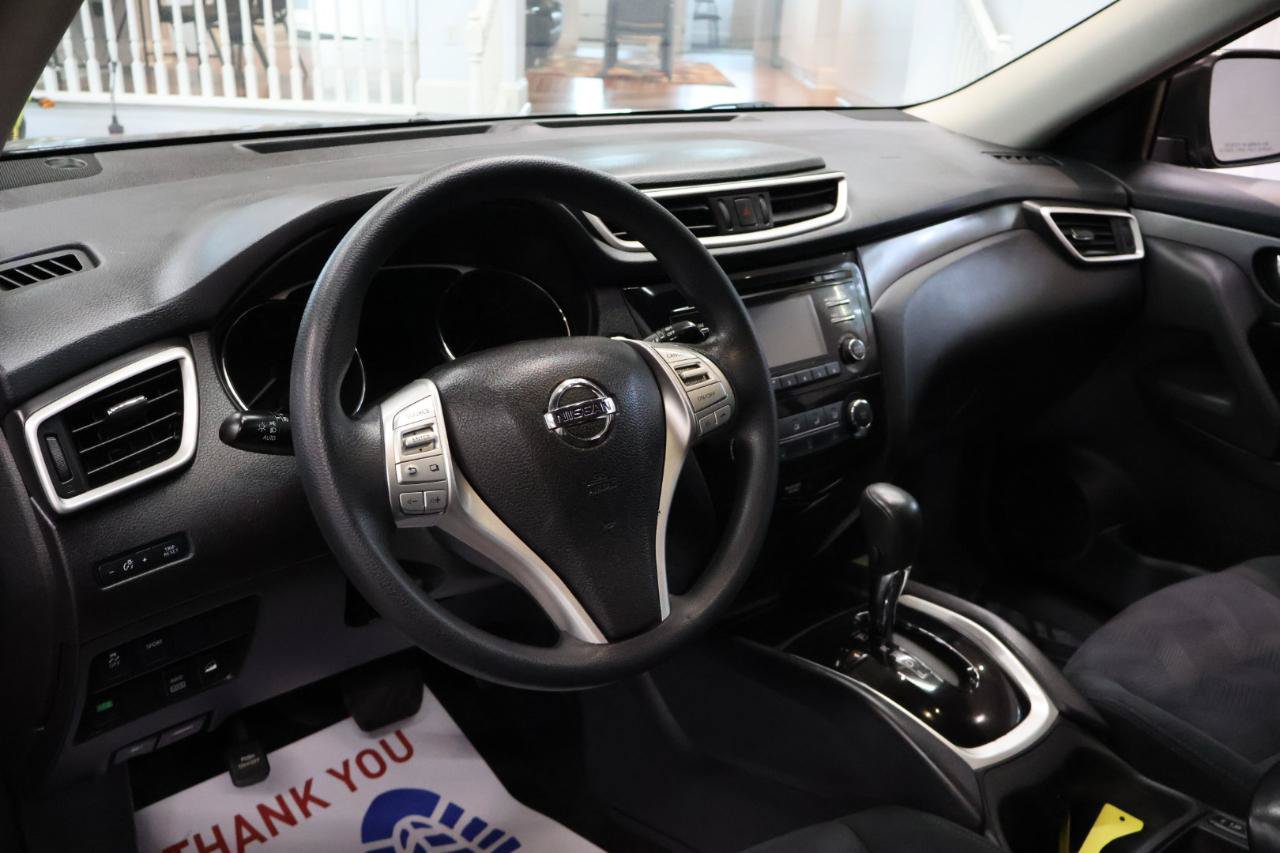 Used 2016 Nissan Rogue SV AWD/4WD image 12