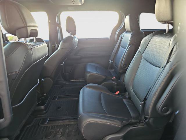 Certified 2025 Toyota Sienna XLE Woodland Edition AWD/4WD image 20