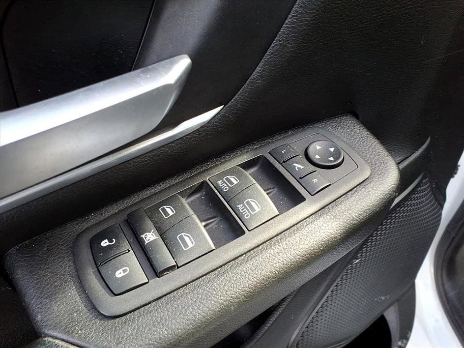 Used 2023 RAM 1500 Big Horn image 13