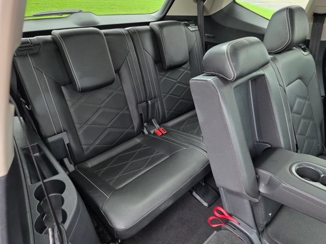 Used 2025 Volkswagen Atlas SE FWD image 39