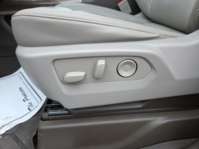 Used 2025 Chevrolet Silverado 1500 LT Trail Boss w/ Convenience Package II AWD/4WD image 53