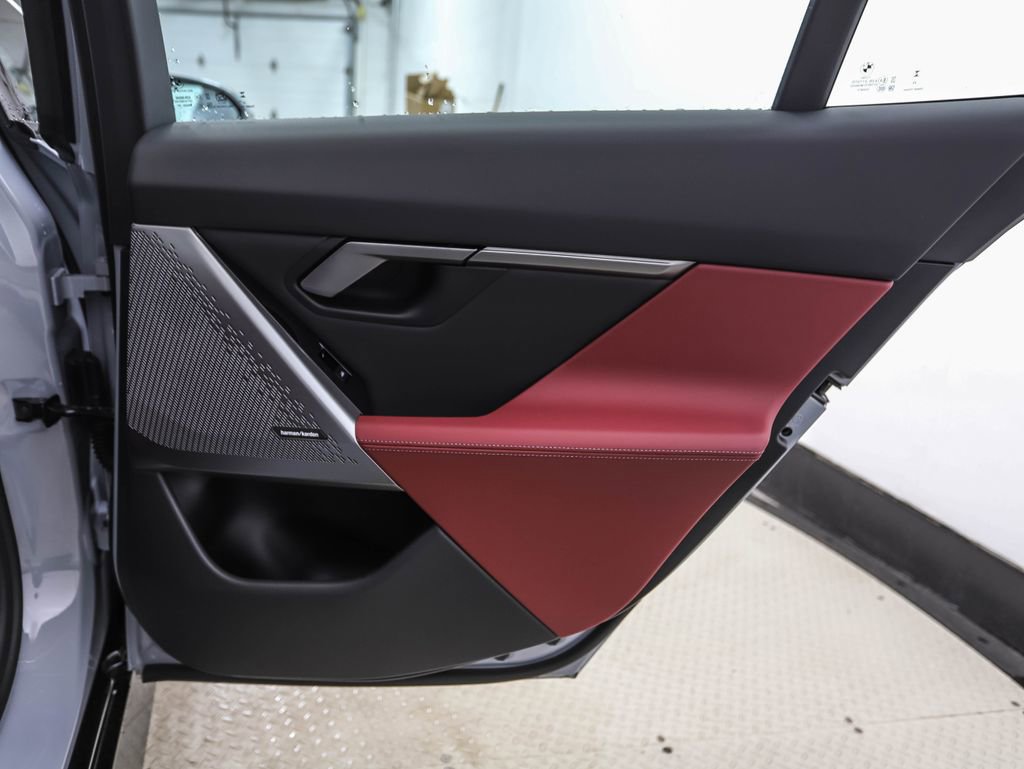 New 2026 BMW 530i xDrive w/ M Sport Package image 25