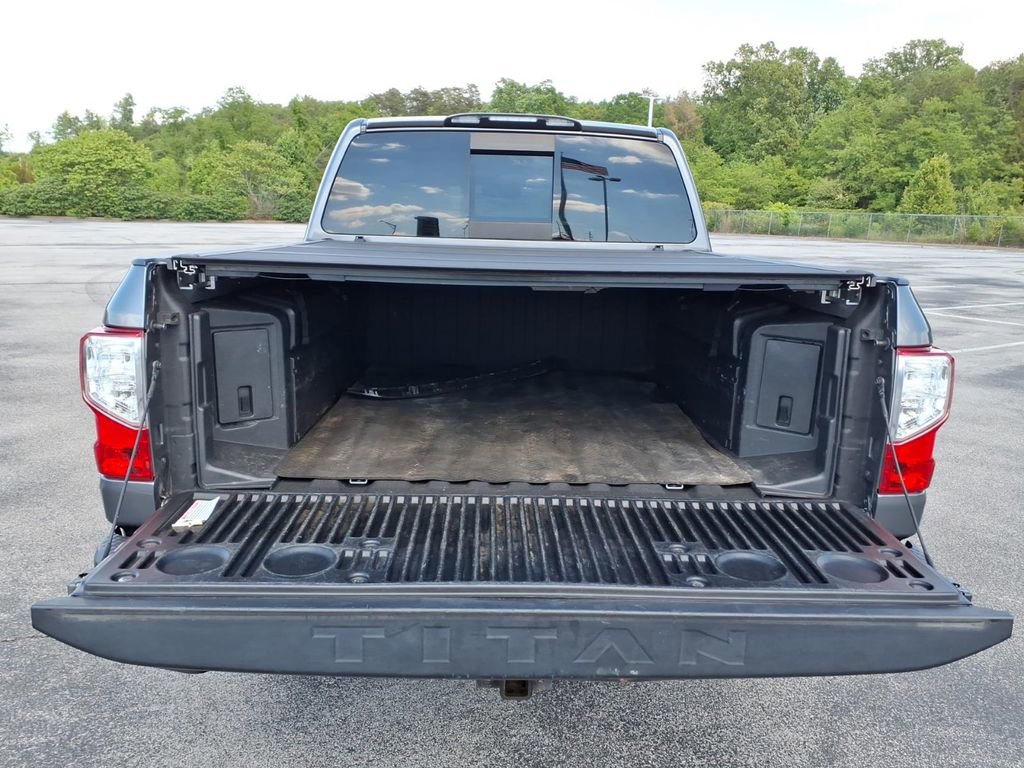 Used 2019 Nissan Titan PRO-4X w/ Pro-4x Convenience Package AWD/4WD image 7