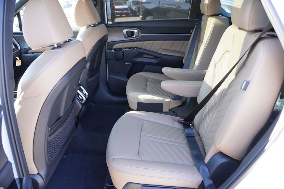 New 2026 Kia Sorento SX Prestige w/ Olive Brown Leather Package AWD/4WD image 11