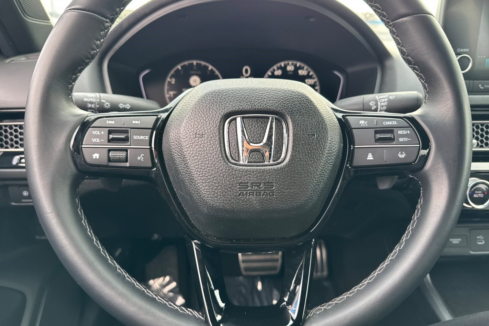 Used 2025 Honda Civic Sport image 17