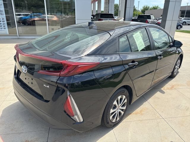 Used 2022 Toyota Prius Prime XLE FWD image 7