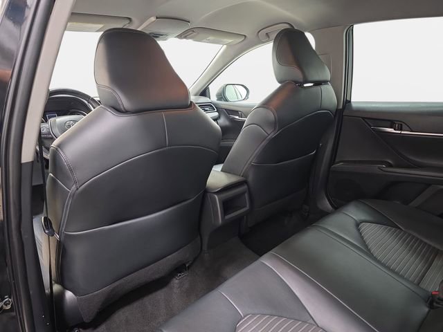 Used 2021 Toyota Camry SE FWD image 12