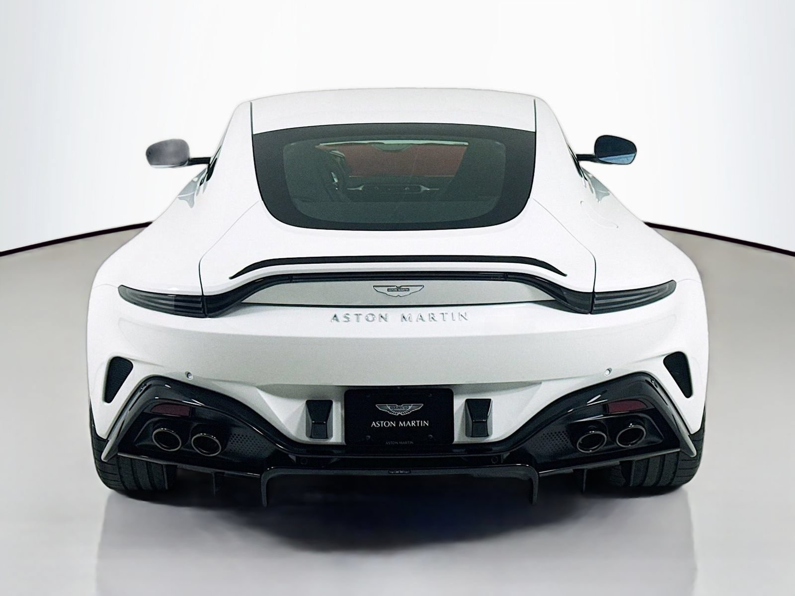 Used 2026 Aston Martin V8 Vantage S RWD image 6