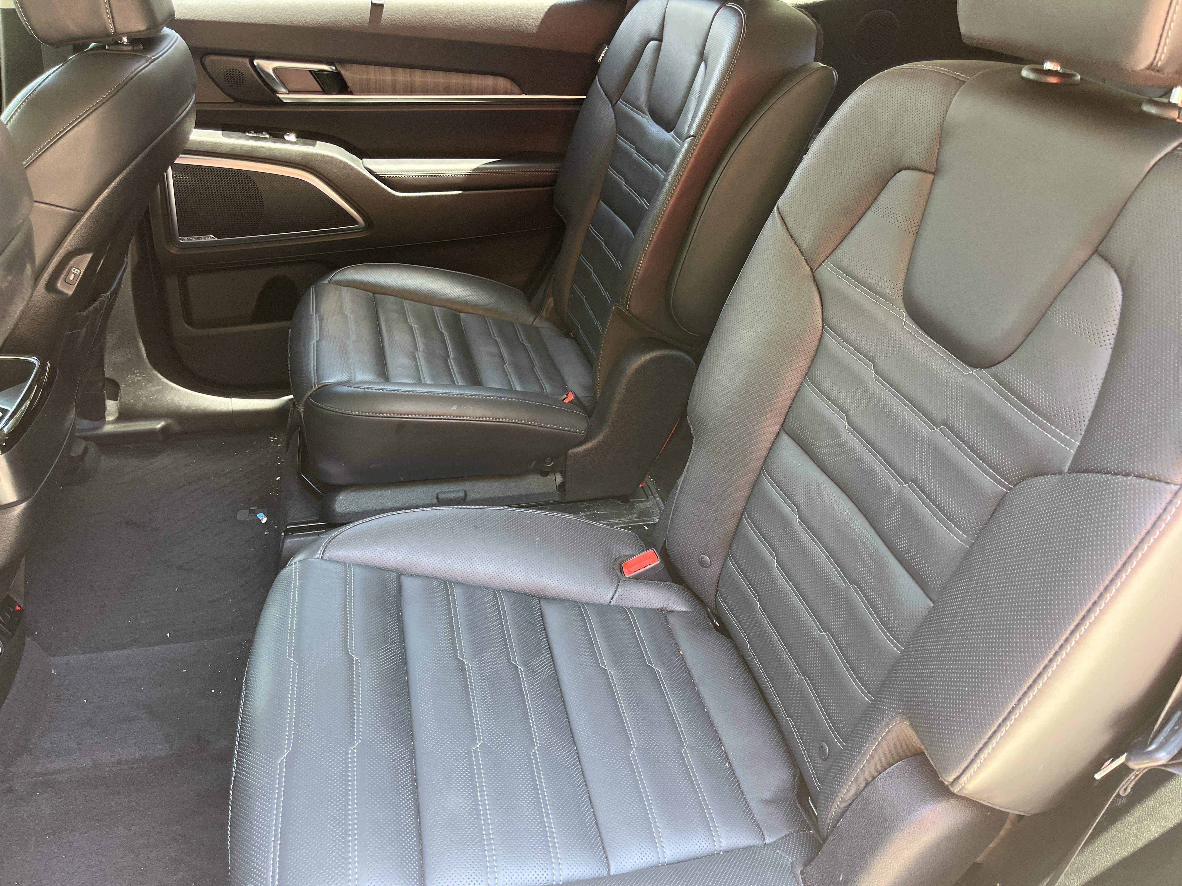 Used 2025 Kia Telluride SX Prestige AWD/4WD image 20