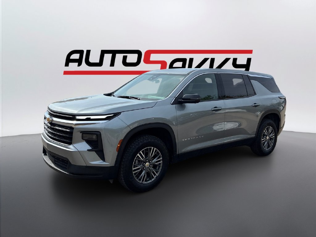 Used 2024 Chevrolet Traverse LS w/ LPO, Floor Liner Package FWD image 1