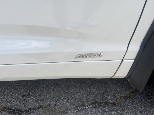 Used 2018 Toyota Highlander XLE image 9