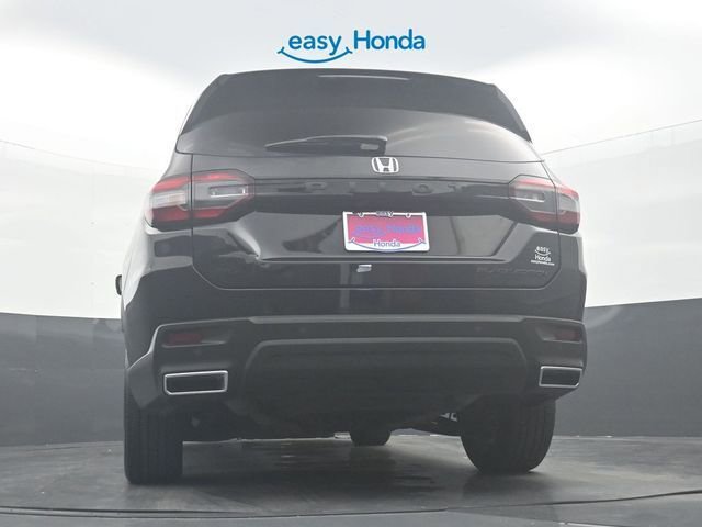 Used 2025 Honda Pilot Black Edition image 32