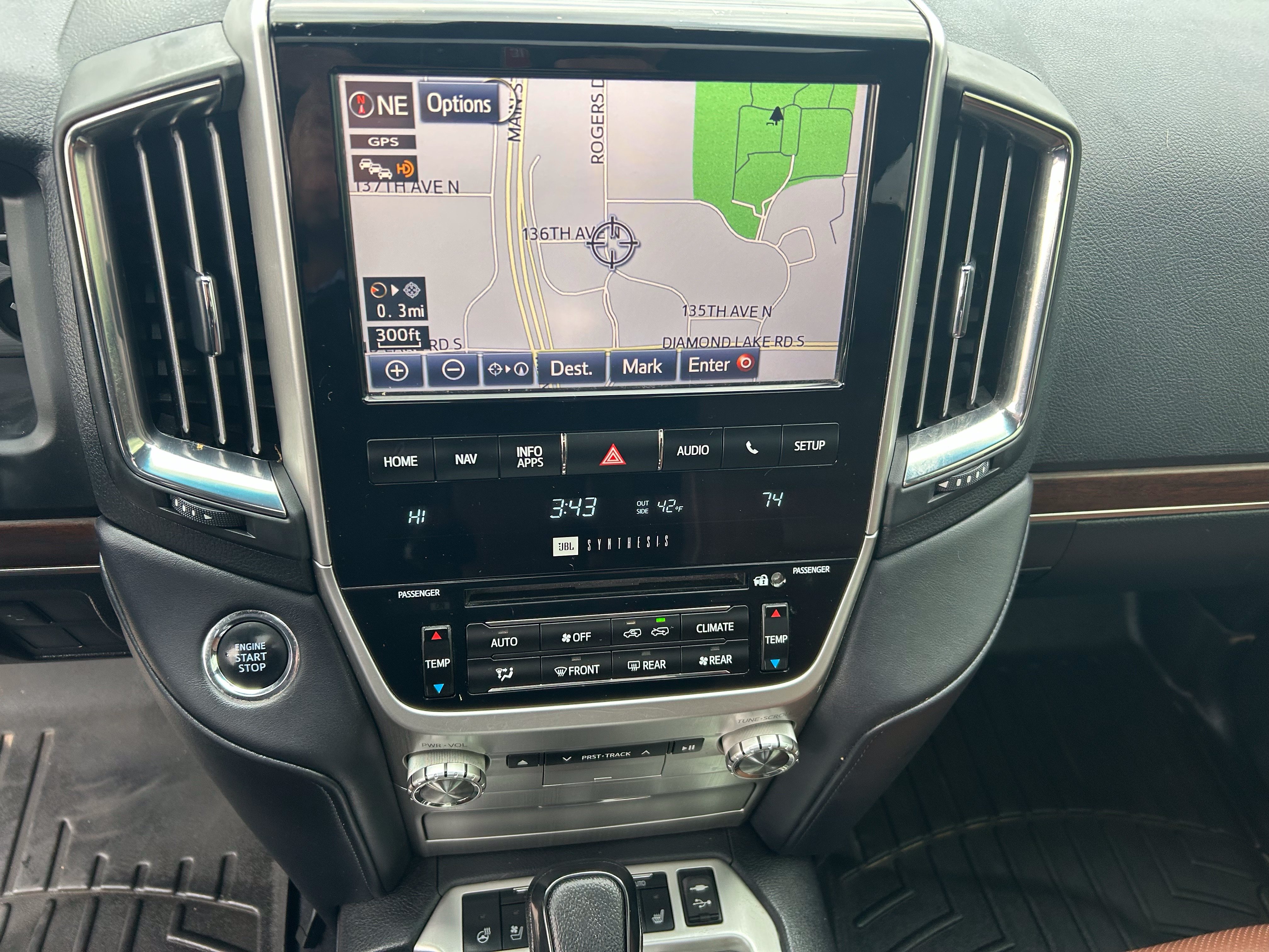 Used 2016 Toyota Land Cruiser AWD/4WD image 40