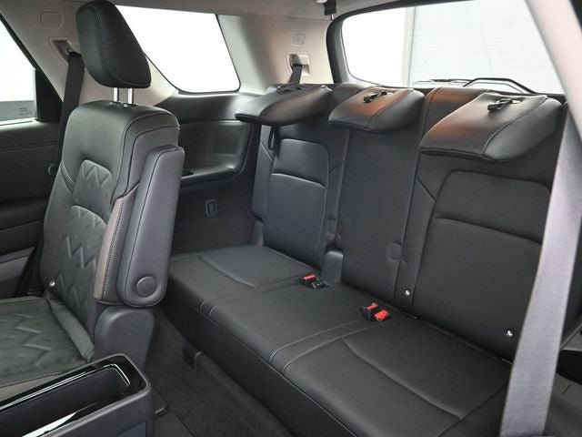 New 2026 Nissan Pathfinder Platinum AWD/4WD image 32