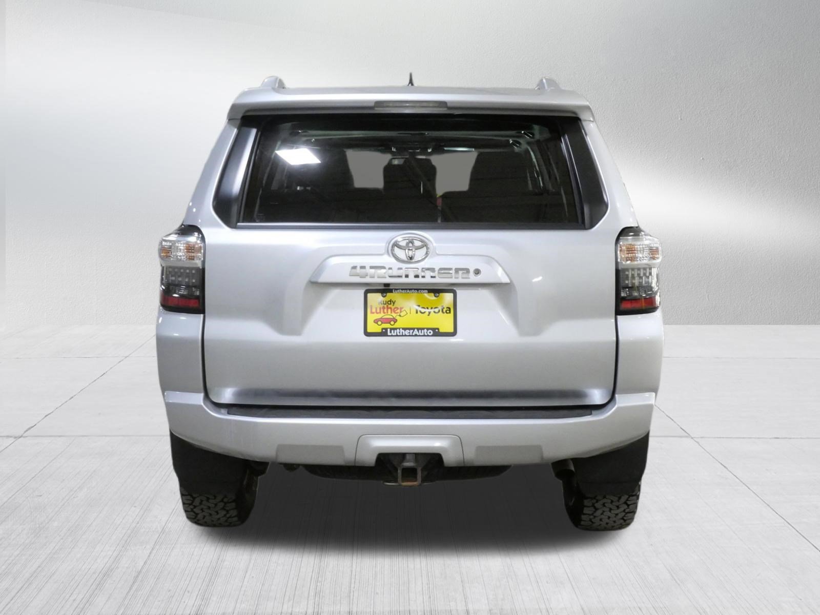 Used 2018 Toyota 4Runner SR5 Premium image 7
